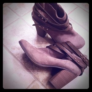 Tan suead ankle boots with straps